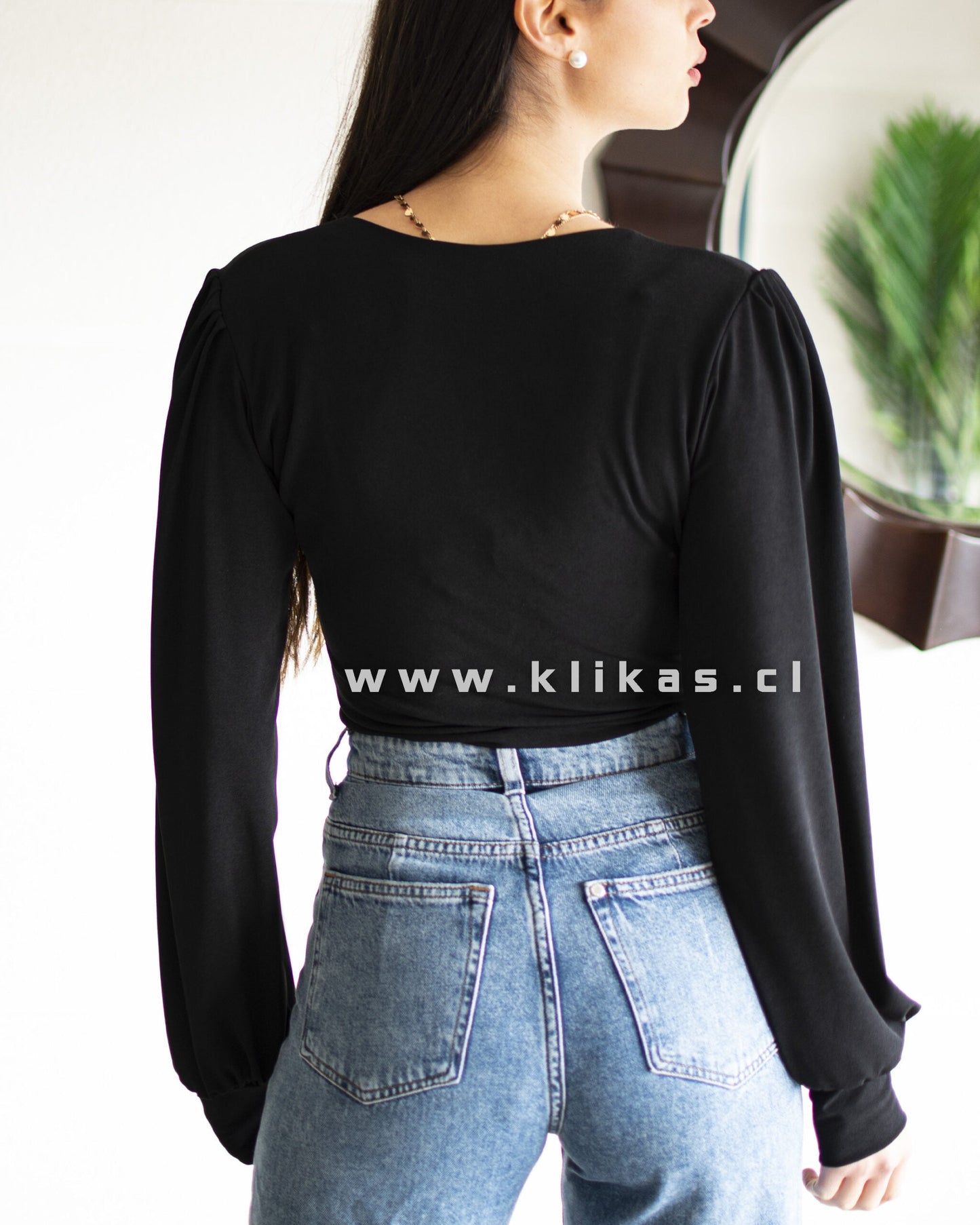 Body Danae Black