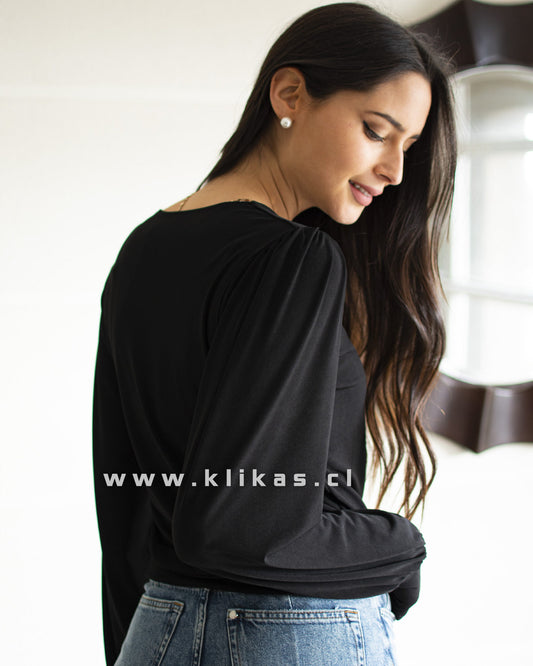 Polera Aryanna Black