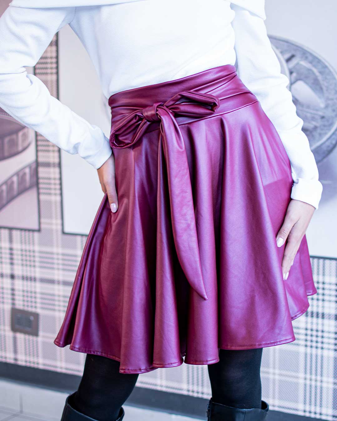 Minifalda Eco Cuero Ruby Burdeo