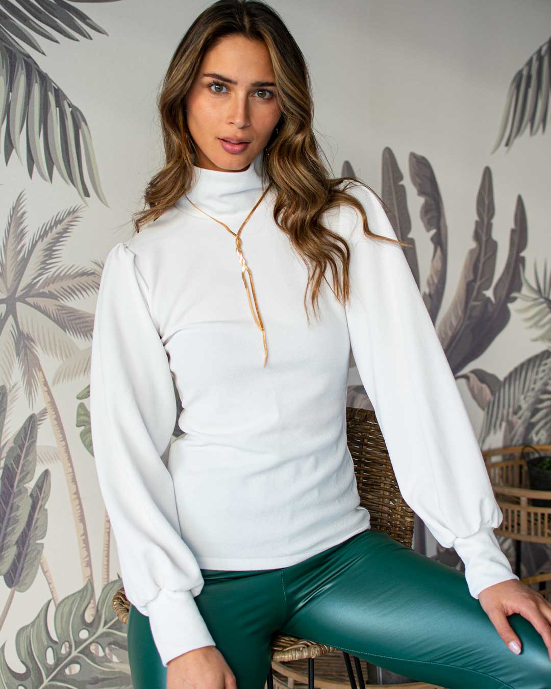 Polera Samara Cuello Beatle Blanca
